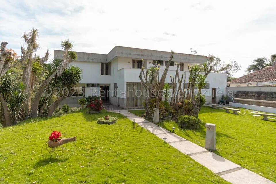 Casa (Multipes Niveles) en Venta en Club de Campo, Miranda