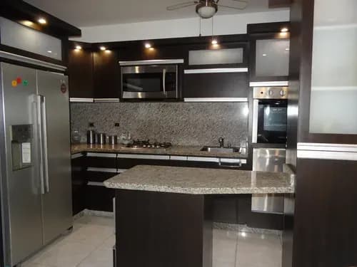 Yuraima Segura Vende Apartamento En Res. Puerto Alegre Urb. Valles De Camoruco Valencia Estado Carabobo