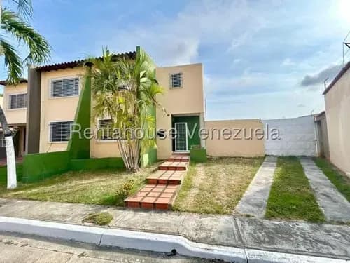 Lcda. Milagros Carrasquel Casa Venta Cabudare Lara Av Intercomunal Barquisimeto Acarigua Economica Residencial Economico Código Inmobiliaria Rent-a-house 26-16637