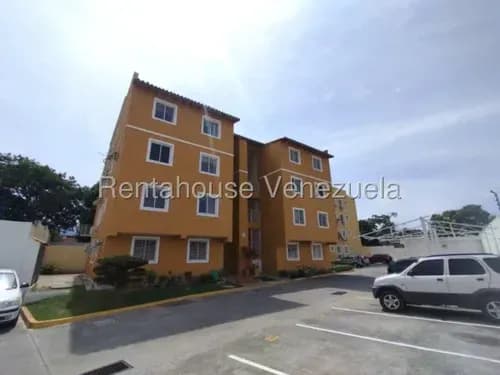 Maria Luisa Mendoza Alquila Bello Apartamento Comodo En Cabudare Urb Chucho Briceño, Con 2 Habitaciones 1 Baño Seguridad Las 24 Horas. 2 6 1 4 0 9 5.