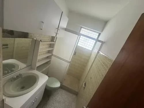Apartamento Residencias Orinoco Ubicado En La Urbanización Trigal Centro Valencia , Estado Carabobo El Inmueble Consta De 128 M2 4 Habitaciones 3 Baños 1 Estacionamiento. An