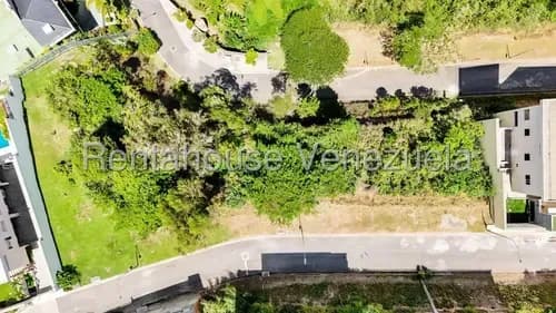 Terreno En Venta En Los Naranjos Del Cafetal Angela Tochon