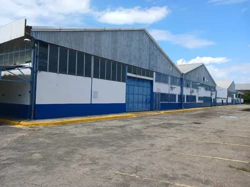 Leandro Araque Ofrece Venta O Alquiler Galpón Zona Industrial De San Vicente