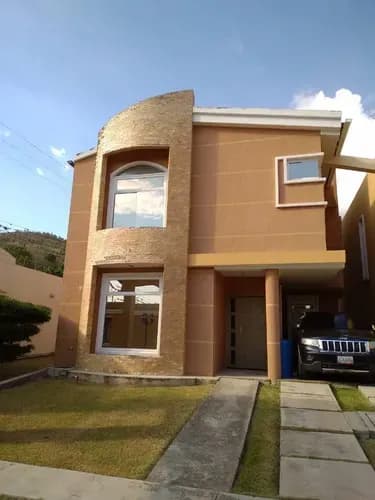 Rivero Bienes Raices Vende Casa En Obra Gris En El Limon Urbanizacion Los Rauseos