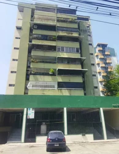 Se Vende Amplio Apartamento Ubicado En La Calle Carabobo Maracay, Residencia Ysakatty, 007jsc