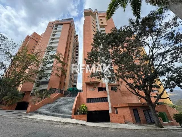 Se vende apartamento en la urb. el Bosque, Completamente AMOBLADO