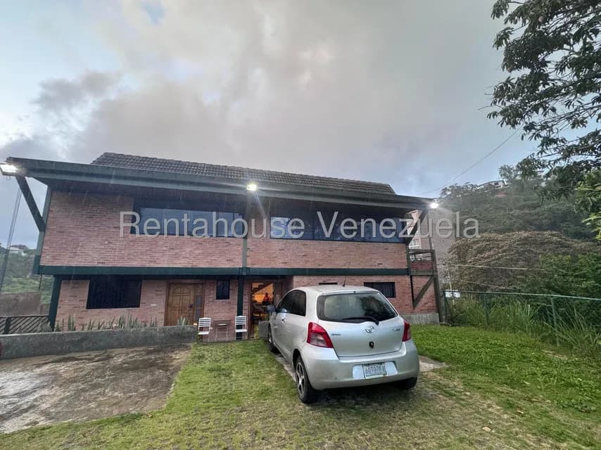 Casa (Multipes Niveles) en Venta en Los Naranjos del Cafetal, Distrito Metropolitano