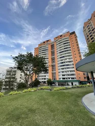 Alquiler De Apartamento Amoblado En El Parral Res. Le Parc Valencia