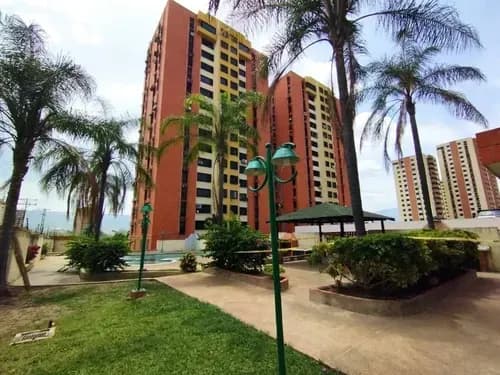 Alquiler De Apartamento En Resd Valle Alto Amoblado Piso Bajo Lm