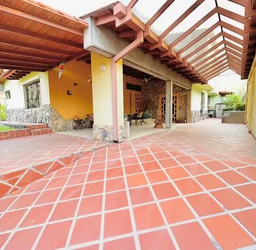 Yr En Venta Casa En Altos De Guataparo El Mejor Precio Del Mercado Inmobiliario