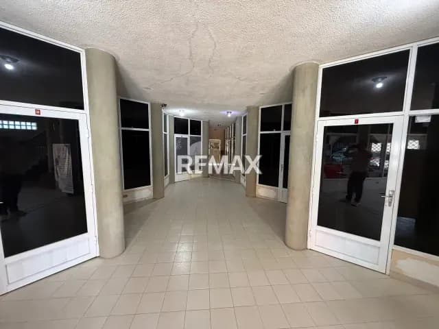 Local Comercial en Alquiler