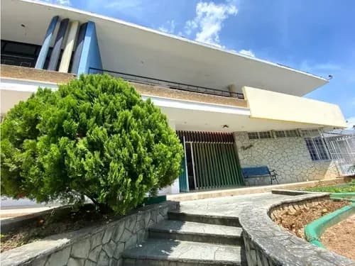 Alquiler Casa Colinas De Bello Monte C472m2 T593m2