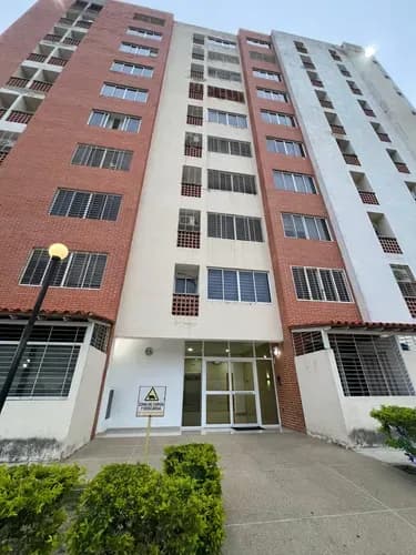 Luis Vivas Apartamento En Venta En Doral Country El Rincón Naguanagua (solo Clientes) Lga-021