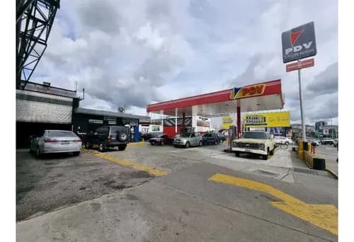 En Venta Terreno Con Galpones Y Estacion De Gasolina 2500m2 Chacao