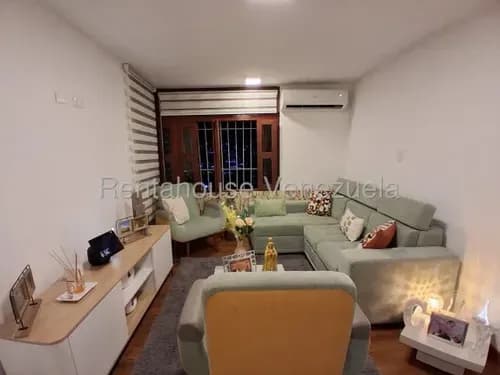 Apartamento Acogedor Remodelado En La Urbanizacion El Naranjal 2619597 Ijp