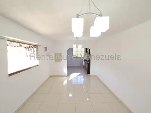 Mt - Apartamento En Venta 26-121864 Caricuao