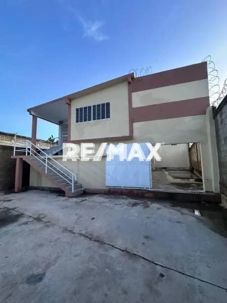 Galpón en Alquiler Cañada Honda