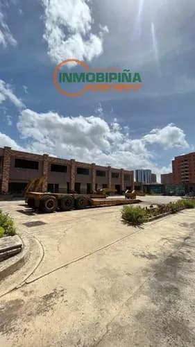 Inmobipiña Promociona En Venta Centro Empresarial Ideal Para Inversionista Ubicado En Los Samanes. Pto Ordaz- Fl