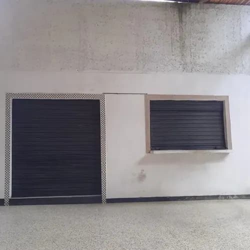 Céntrico Local Comercial Ubicado En Calle Andrés Bello, Guarenas. Mr