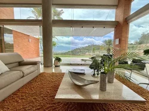 Townhouse En Venta En Alto Hatillo 900 M2