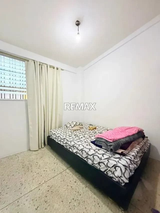 En Venta Apartamento en Los Teques B-39