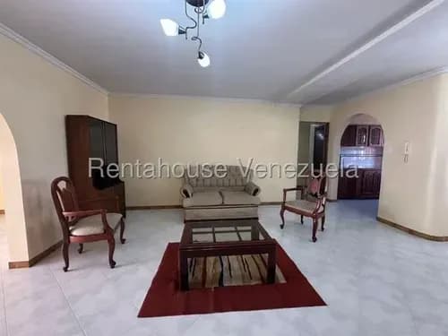 Apartamento Amplio En El Este: 5 Hab 4 Baños Semiamoblado Y 4 Puestos @eloisabermudez.rah