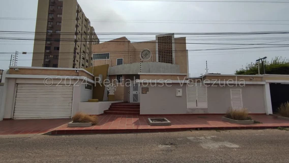 Casa (Multipes Niveles) en Venta en Tierra Negra, Zulia