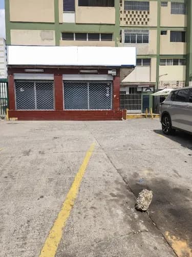 Venta De Local Comercial Ave Romulo Gallegos 244m2