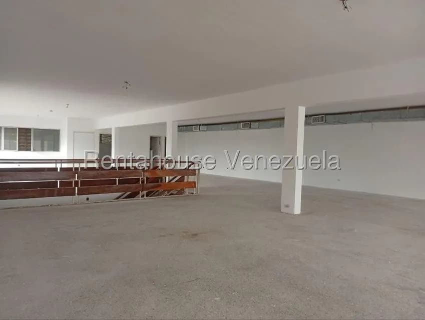 Comercial (Local Comercial) en Alquiler en Avenida Bolivar, Zulia