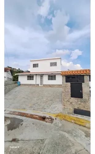 Se Vende Hermosa Casa Urb Villa Tovar Carrizal Altos Mirándinos