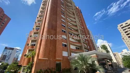 Apartamento Amoblado En Alquiler En Sector La Lago, Planta Eléctrica Y Pozo De Agua. Em
