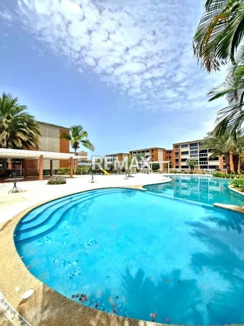 EN VENTA MODERNO APARTAMENTO EN EL SECTOR GENOVÉS