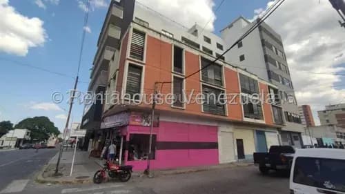 Maritza Lucena Alquila Amplia Oficina En Centro De Barquisimeto, Ideal Para Consultorios, Oficinas Administrativas O Talleres.