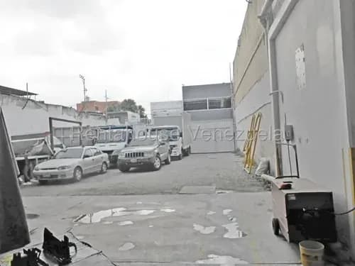 Milagros Inmuebles Galpon Industrial Alquiler Barquisimeto Lara Zona Centro Economica Comercial Economico Código Inmobiliaria Rent-a-house 25-18248