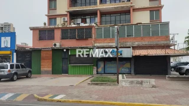 Alquiler Local Comercial 5 Julio entre Av 13A y 14A. Maracaibo