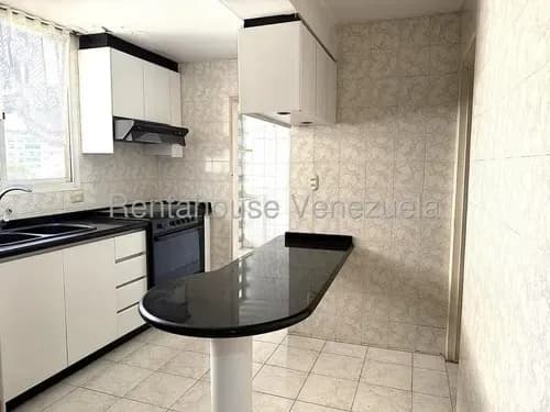 Nb Apartamento En Venta En La Florida Con Hermosa Vista 26-21522