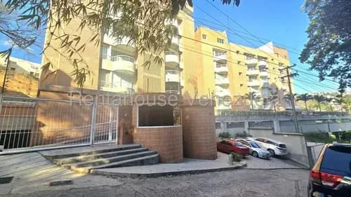 María Pastrán Te Presenta Este Cómodo Apartamento En Venta En Santa Fe Sur Mls# 26-15387 Yf