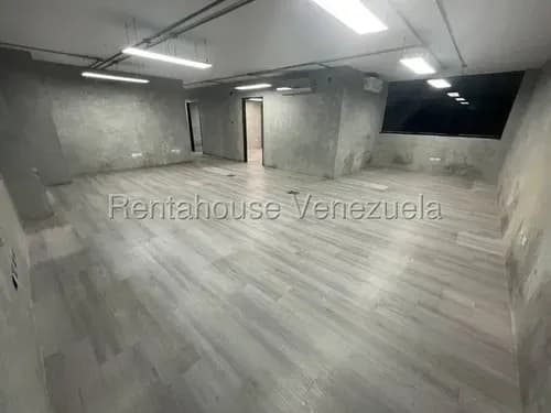 Oficina En Alquiler Urb. El Rosal, Caracas 26-20485