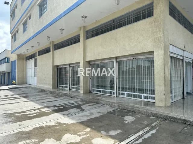 ALQUILO EDF SANTÍSIMA TRINIDAD