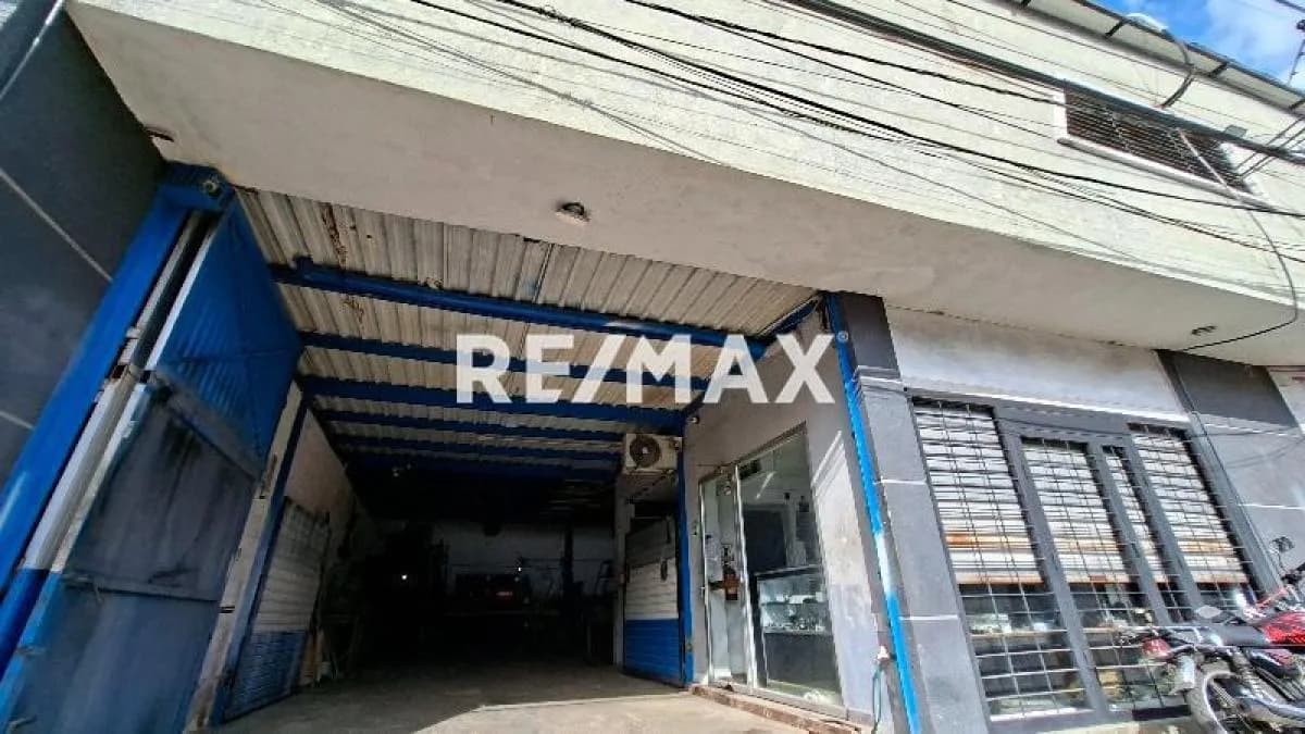 Vendo Galpon Ideal Para Taller en La Avenida Anzoategui En La Candelaria Valencia