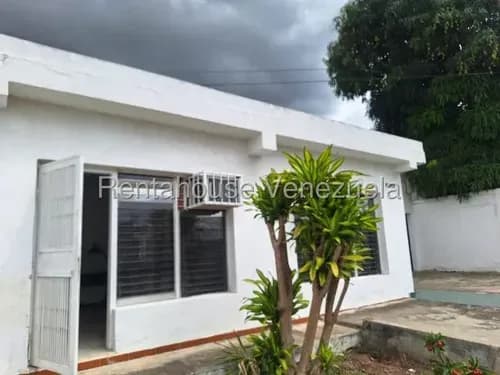 Inmuebles Milagros Nazareth Apartamento En Alquiler En Barquisimeto Lara Zona Este Santa Elena. Codigo Del Inmueble 26-13457 Economica Residencial Economico