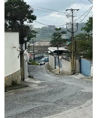 Se Alquila Galpón 650m2 Mariches 7821