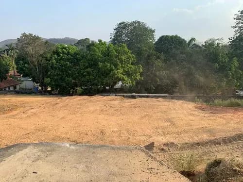 Se Vende Terreno En Colinas De Guataparo De 3.450m2 De Área Total. Acceso Por Calle Cerrada. Ideal Para Construir Complejo Deportivo O Viviendas Multifamiliares. Rg