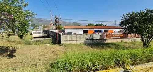 Venta De Terreno Comercial Y Colindante Con El Centro Comercial Metrópolis (solo Clientes) Dm