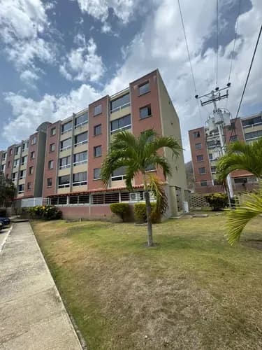 Apartamento En Planta Baja C.r Loma Vista Terrazas De La Guadalupe