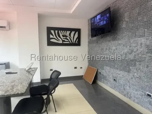 Local En Alquiler / Los Chorros Yo 25-21126