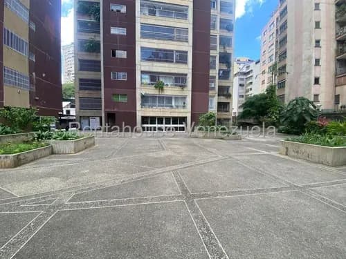 Bello Apartamento En Venta. El Paraiso Yg 26-6365 Ll