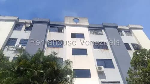 Apartamento En Venta Conjunto Cuenta Con Pozo Akmg El Guayabal Naguanagua 26-17259