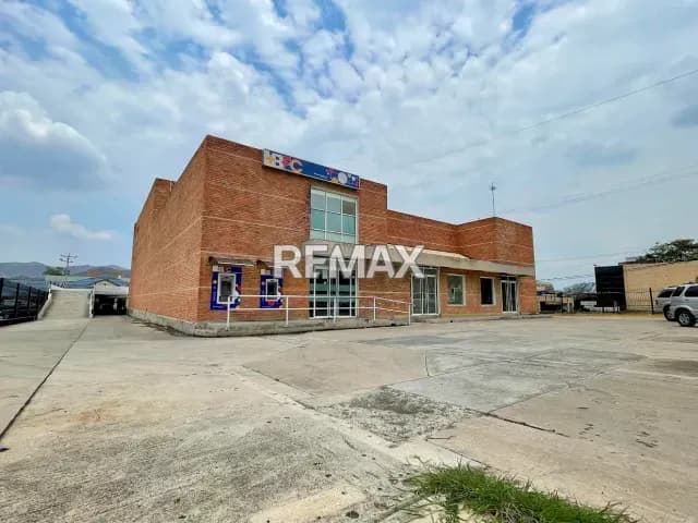 Local Comercial. C.C Metro Shop. San Diego, Los Jarales.