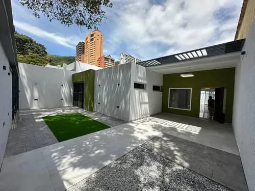 Yr Casa Moderna En El Trigal Sur Calle Cerrada